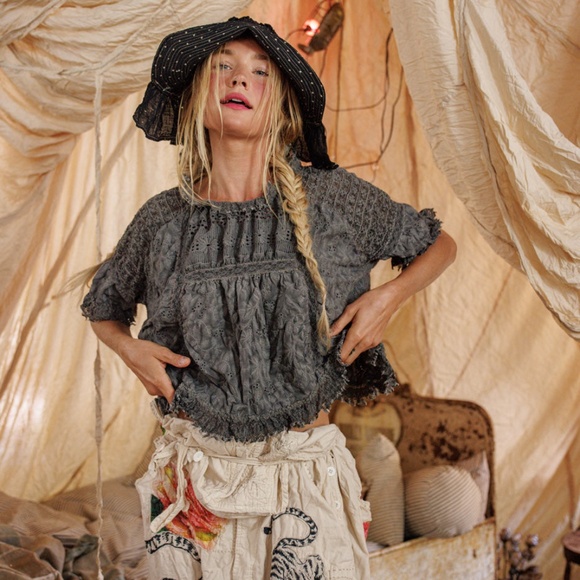 NWT- Magnolia Pearl Gabriella Blouse - Picture 8 of 8